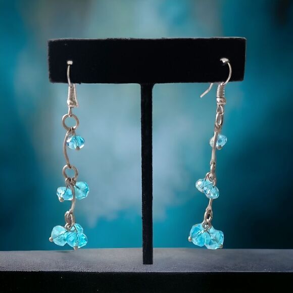 Glass Beaded Chandelier Earrings Aqua Ocean Blue Silver Tone Faceted Dangle - Picture 11 of 16